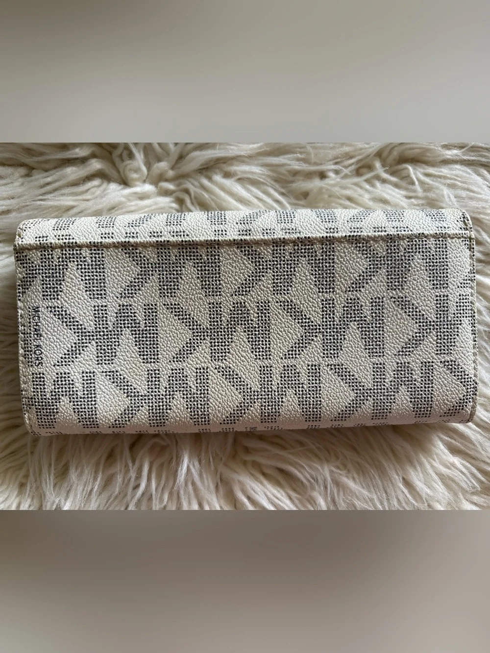 Michael Kors Vanilla Signature MK Logo Fulton Flap Continental Wallet Clutch EUC